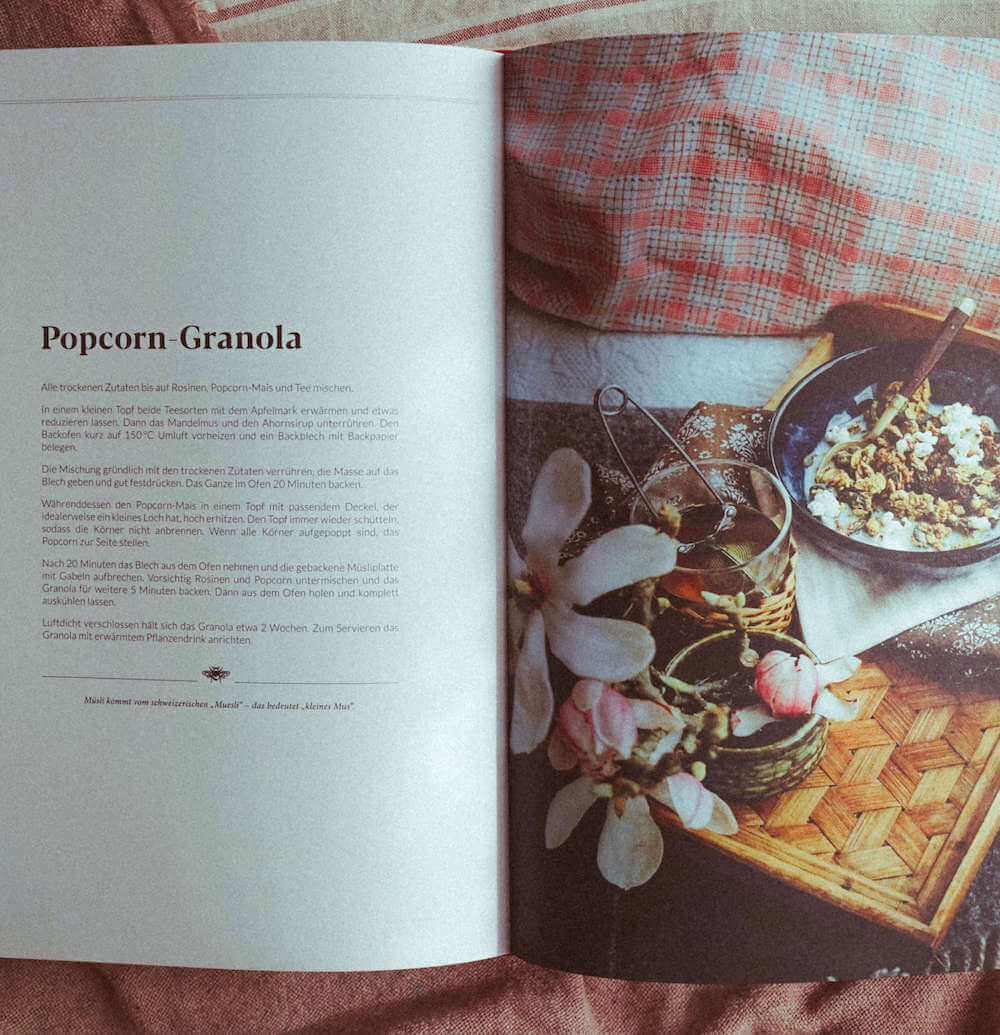 Preview: Cookbook & Coffee Table Book For Food & Love